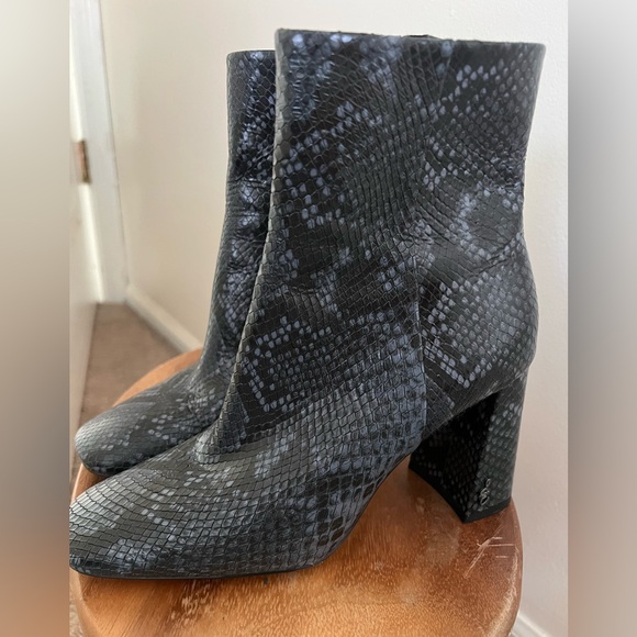 Sam Edelman Blue Snakeskin Ankle Boots - Picture 4 of 7